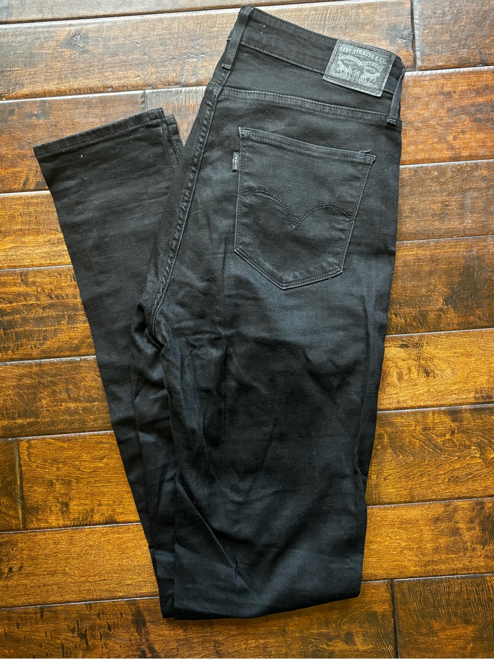 Levi’s 721 High Rise Skinny Jeans